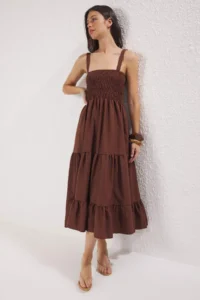 TRENDYOLMİLLA Brown Plain A Cut Gipelli Square Neck Lined Maxi Weaving Dress - Image 3