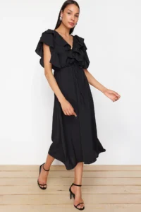 TRENDYOLMİLLA Black Plain A Cut with flywheel Weaving Dress - Image 3