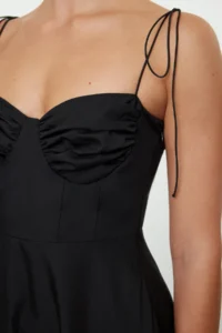 TRENDYOLMİLLA Black Waist Drape Detailed Sleeveless Weaving Maxi Dress - Image 4