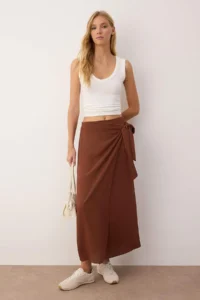 TRENDYOLMiLLA More Sustainable Brown tied up Double breasted Kapama Maxi Size Weaving Skirt