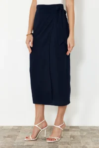 TRENDYOLMiLLA More Sustainable Navy Blue tied up Double breasted Kapama Viscose Maxi Size Weaving Skirt - Image 9