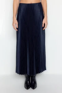 TRENDYOLMİLLA Navy Blue pleated Maxi Flexible Knitting Skirt - Image 4