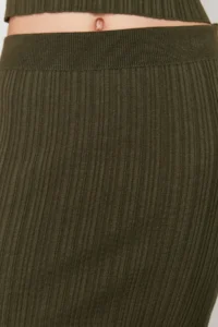 TRENDYOLMİLLA Khaki Midi Knitwear Premium Yarn/ Special Yarn Skirt - Image 5