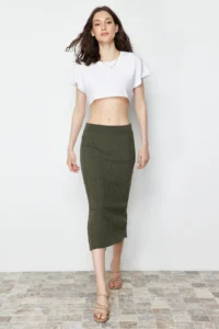 TRENDYOLMİLLA Khaki Midi Knitwear Premium Yarn/ Special Yarn Skirt - Image 7