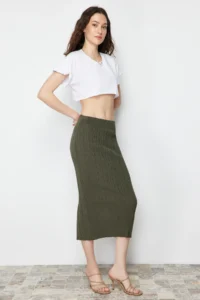 TRENDYOLMİLLA Khaki Midi Knitwear Premium Yarn/ Special Yarn Skirt - Image 8