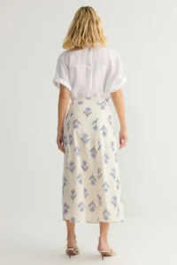 TRENDYOLMiLLA Mavi flower patterned A-line Midi Size Weaving linen blended  Skirt - Image 5