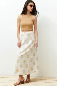TRENDYOLMiLLA Ecru flower patterned A-line Midi Size Weaving linen blended Skirt - Image 2