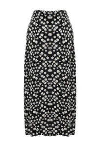 TRENDYOLMiLLA Black Daisy Patterned slit Viscose Fabric Midi Weaving Skirt - Image 8