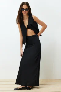 TRENDYOLMiLLA Black Satin Fish Shape Maxi Size Weaving Skirt - Image 3