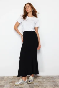 TRENDYOLMİLLA Black Body-Fitting Fish Form Flexible Knitting Maxi Skirt