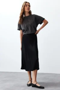 TRENDYOLMiLLA Black A-line Midi Satin Skirt - Image 2