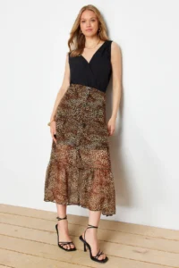 TRENDYOLMiLLA Multicolored Leopard Patterned Siphon Material Midi Size Weaving Skirt - Image 3