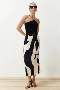 TRENDYOLMİLLA Ecru Abstract pleated A-line Printed Midi Flexible Knitting Skirt - Image 3