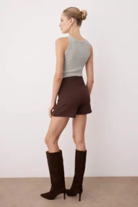 TRENDYOLMİLLA Dark Brown slit A-line/Life Opening Flexible Knitting Mini Shorts Skirt - Image 8
