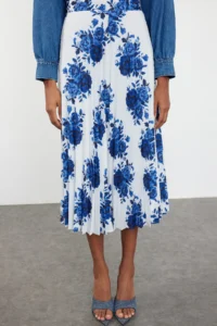 TRENDYOLMİLLA Navy Blue Weaving Rose Patterned Pleated Skirt