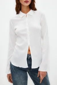 TRENDYOLMİLLA Ecru textured Fitted Bele Oturan Weaving Shirt - Image 4