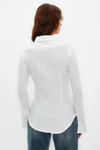 TRENDYOLMİLLA Ecru textured Fitted Bele Oturan Weaving Shirt - Image 6