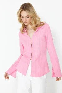 TRENDYOLMİLLA Light Pink textured Fitted Bele Oturan Weaving Shirt