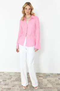 TRENDYOLMİLLA Light Pink textured Fitted Bele Oturan Weaving Shirt - Image 2