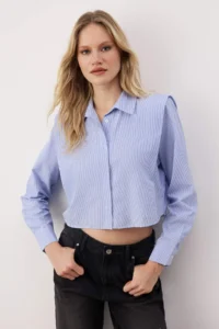 TRENDYOLMİLLA Mavi Sleeves Padded Stone Crop Weaving Shirt