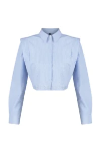 TRENDYOLMİLLA Mavi Sleeves Padded Stone Crop Weaving Shirt - Image 12