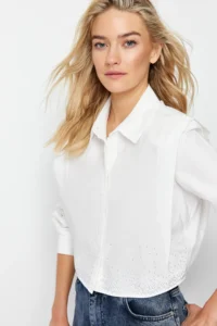 TRENDYOLMİLLA Ecru Sleeves Padded Stone Crop Weaving Shirt - Image 2