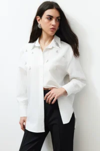 TRENDYOLMİLLA Ecru Front Stone Detailed Regular Normal Pattern Weaving Shirt - Image 2