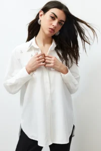 TRENDYOLMİLLA Ecru Front Stone Detailed Regular Normal Pattern Weaving Shirt - Image 4