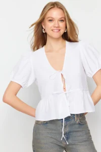 TRENDYOLMİLLA Ecru Front Binding Detailed Oversized Weaving Shirt - Image 3