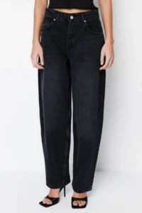 TRENDYOLMİLLA Black Low Waist Loose Baggy 100% Cotton Non-Stretch jeans - Image 4