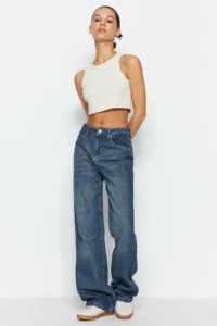 TRENDYOLMİLLA Mavi More Sustainable Soluk Efekt Vintage High Waist Wide Leg jeans - Image 2