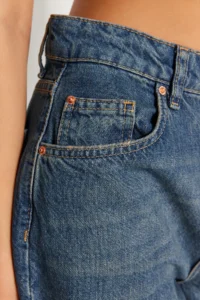 TRENDYOLMİLLA Mavi More Sustainable Soluk Efekt Vintage High Waist Wide Leg jeans - Image 5