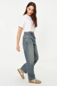 TRENDYOLMİLLA Dark Blue Soluk Efektli Vintage Low Waist skater Baggy jeans - Image 7