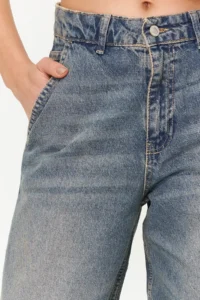 TRENDYOLMİLLA Dark Blue Soluk Efektli Vintage Low Waist skater Baggy jeans - Image 8