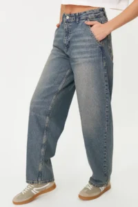 TRENDYOLMİLLA Dark Blue Soluk Efektli Vintage Low Waist skater Baggy jeans - Image 9