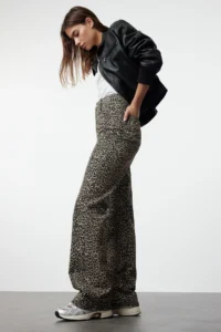 TRENDYOLMİLLA Multicolored Leopard Printed Brown High Waist Wide Leg jeans - Image 2