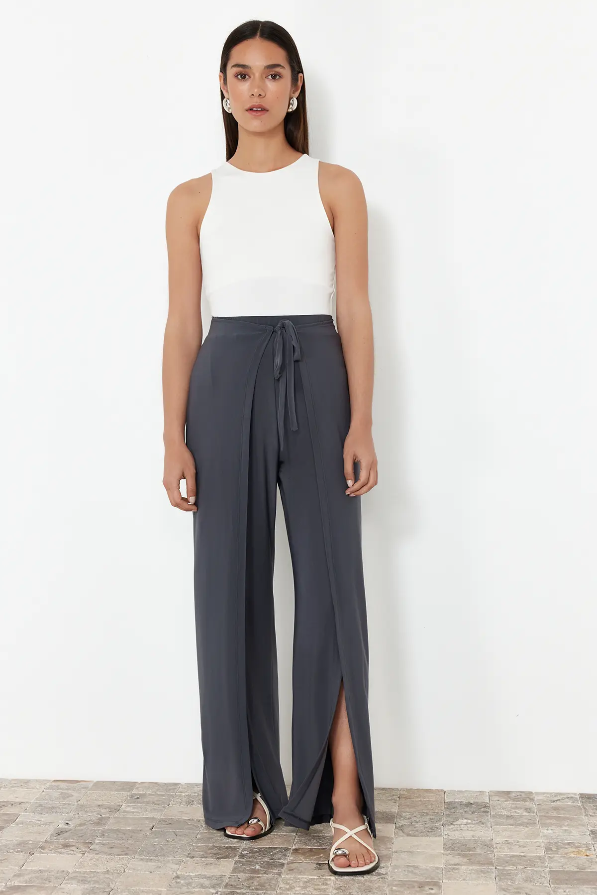 TWOSS24PL00135-GRAY_1