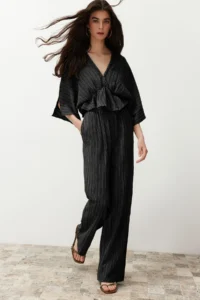 TRENDYOLMİLLA Black Elastic Waist textured Material Weaving Pants - Image 2