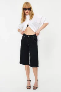 TRENDYOLMİLLA Black High Waist denim Bermuda - Image 2