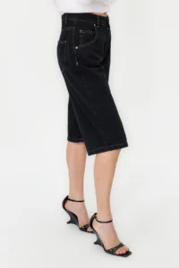 TRENDYOLMİLLA Black High Waist denim Bermuda - Image 5