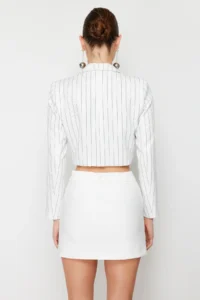 TRENDYOLMiLLA White Slit Detailed Arched Mini Size Weaving Skirt Look Shorts - Image 5