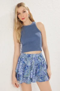 TRENDYOLMiLLA Mavi Shawl pattern Frilly Waist Tire Detailed Viscose Weaving Shorts - Image 2