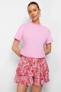 TRENDYOLMiLLA Rejection Shawl pattern Frilly Waist Tire Detailed Viscose Weaving Shorts - Image 3