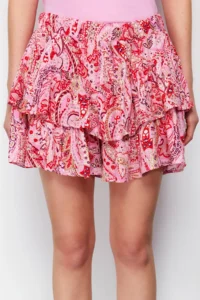 TRENDYOLMiLLA Rejection Shawl pattern Frilly Waist Tire Detailed Viscose Weaving Shorts - Image 4