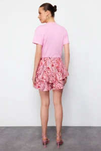 TRENDYOLMiLLA Rejection Shawl pattern Frilly Waist Tire Detailed Viscose Weaving Shorts - Image 6