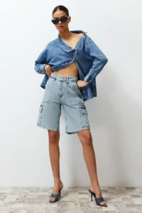 TRENDYOLMİLLA Light Blue Cargo Pocket High Waist denim Bermuda - Image 2