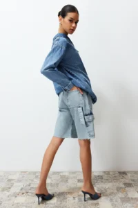 TRENDYOLMİLLA Light Blue Cargo Pocket High Waist denim Bermuda - Image 3