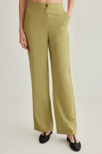 TRENDYOLMİLLA Yağ Green Soft Touch Regular Vest Wide Leg Pants Weaving Bottom - Top Set - Image 4