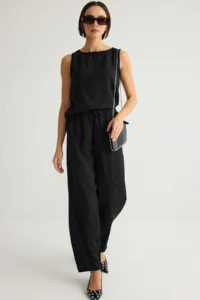 TRENDYOLMİLLA Black Sleeveless Blouse And Elastic Waist Wide Leg/Wide Leg Pants Weaving Top and Bottom Set - Image 2