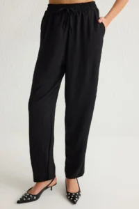 TRENDYOLMİLLA Black Sleeveless Blouse And Elastic Waist Wide Leg/Wide Leg Pants Weaving Top and Bottom Set - Image 5